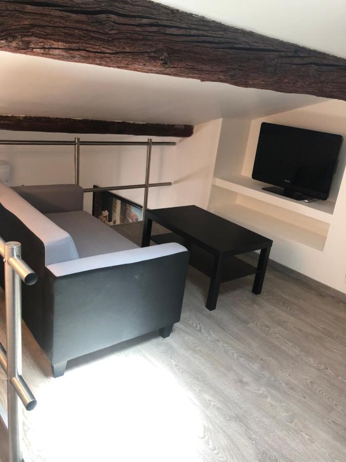 Appartement En Centre Ville Ιέρ Εξωτερικό φωτογραφία