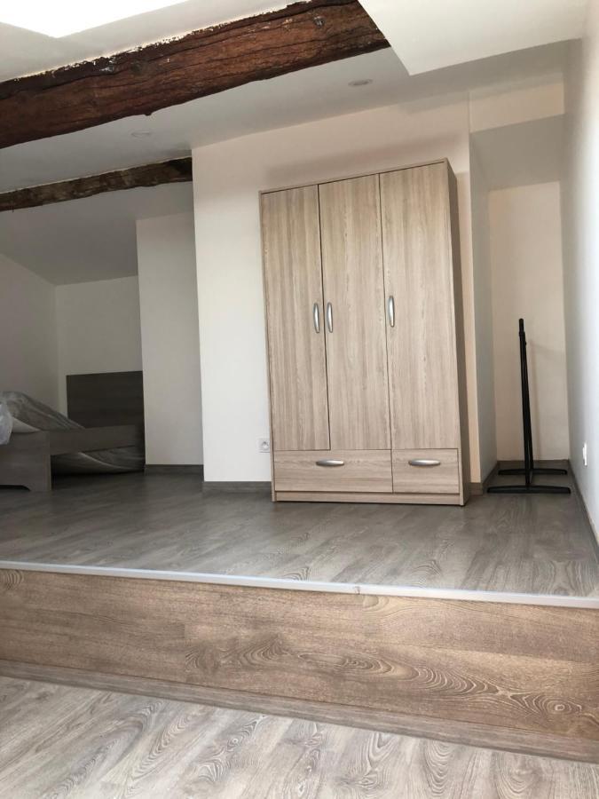 Appartement En Centre Ville Ιέρ Εξωτερικό φωτογραφία